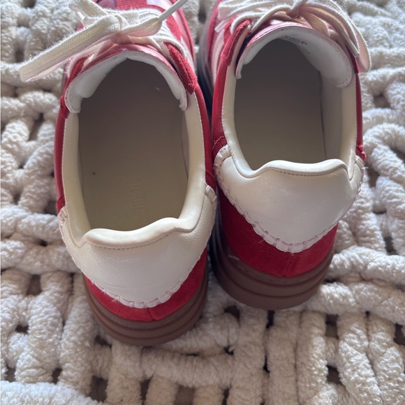 Steve Madden Dodge Sneakers - Picture 3 of 5